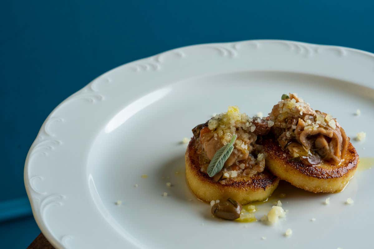 Da Manco niente superfluo qui cucina diretta e lineare